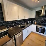 2 Bed Chalet St Margaret\'S At Cliffe South Coast