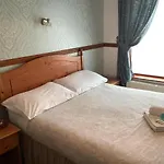 Dover\'S Restover Guest House