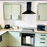 Dover Castle Suites 20 Sleeps