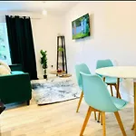 Dover Castle Suites 20 Sleeps