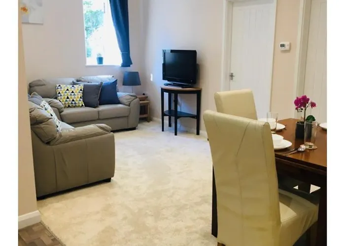 Private 1St Floor Apartment - Perfect For Port Of Dover, Eurotunnel And Short Stays