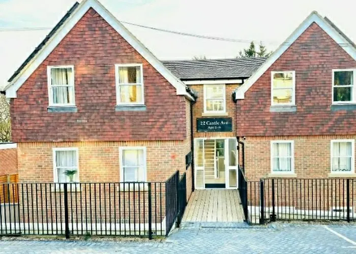 Dover Castle Suites 20 Sleeps