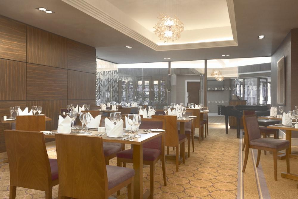 Hotel By Ihg 4*