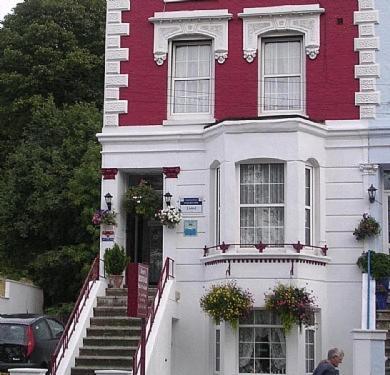 Dover'S Restover Guest House Bed & Breakfast