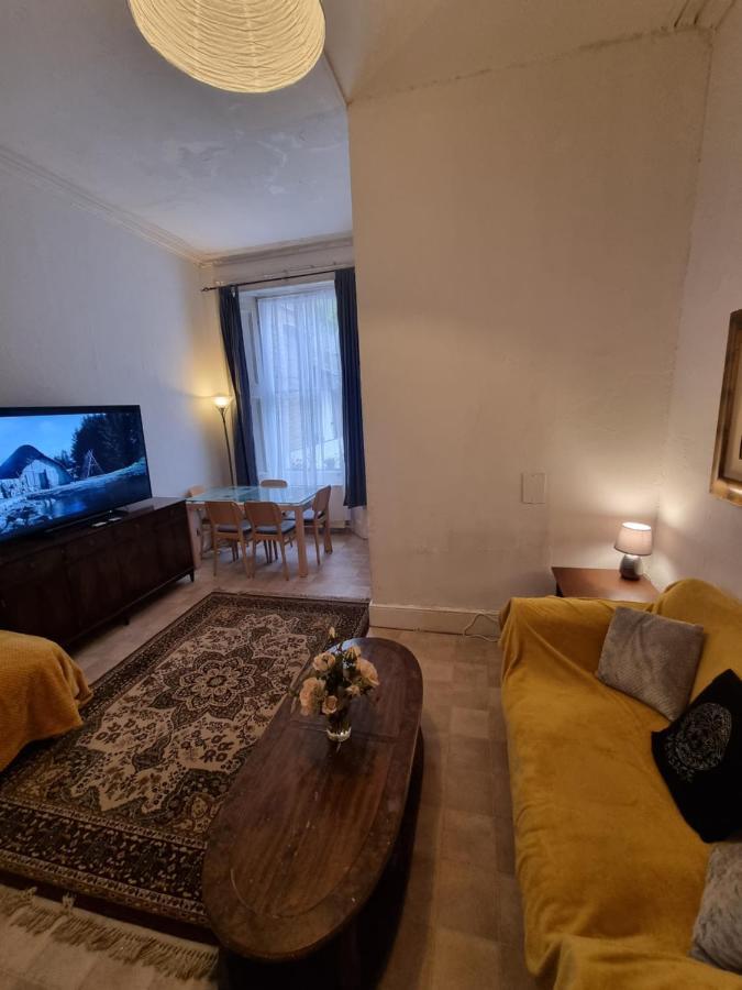 Apartment Large Flat Next To Port, Cliffs, With Parking Dover