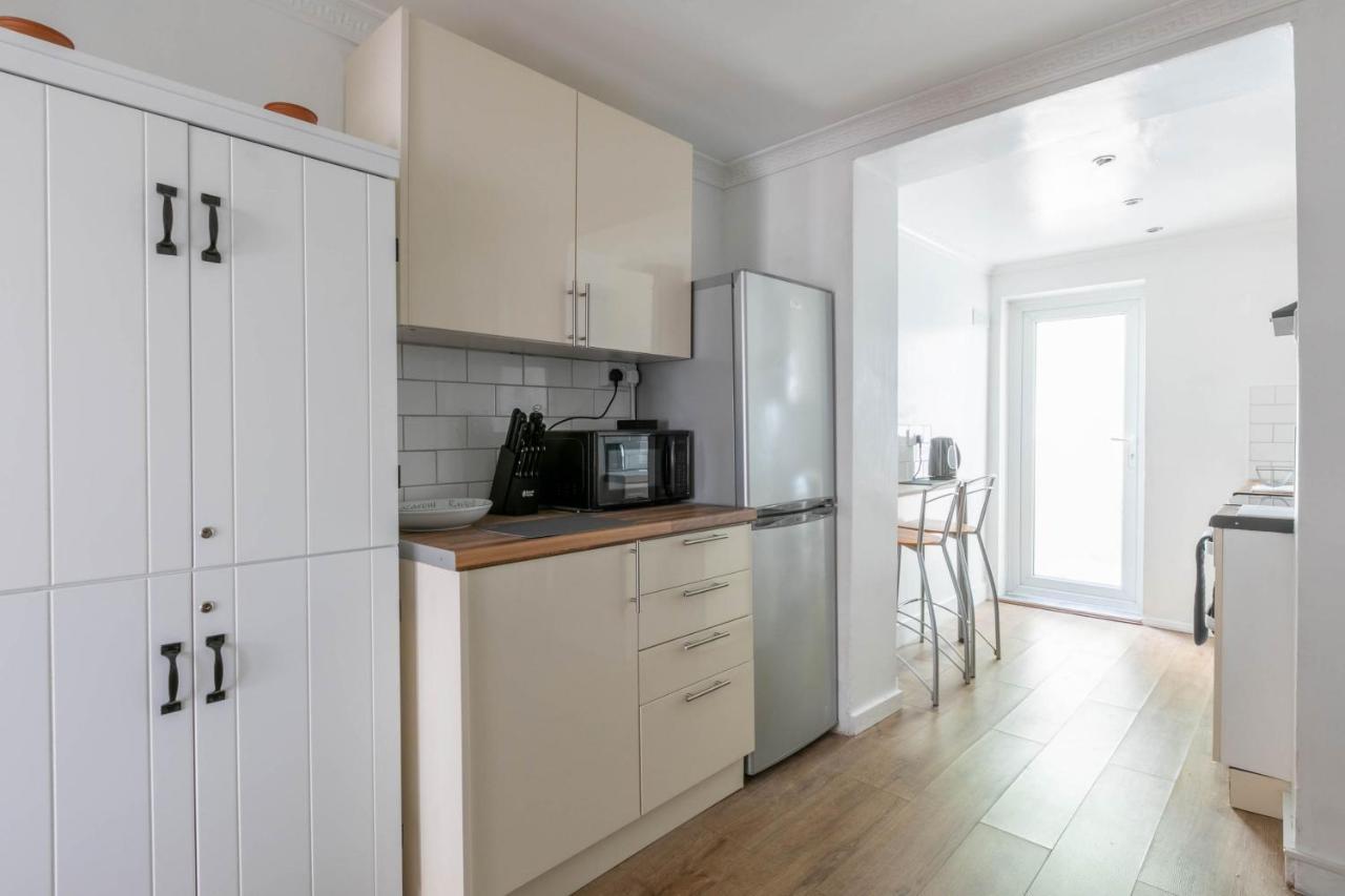 Stylish 2bd Family Hideaway In Holiday home *