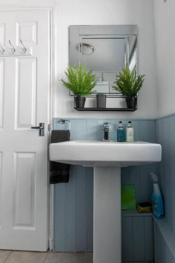 Stylish 2bd Family Hideaway In *
