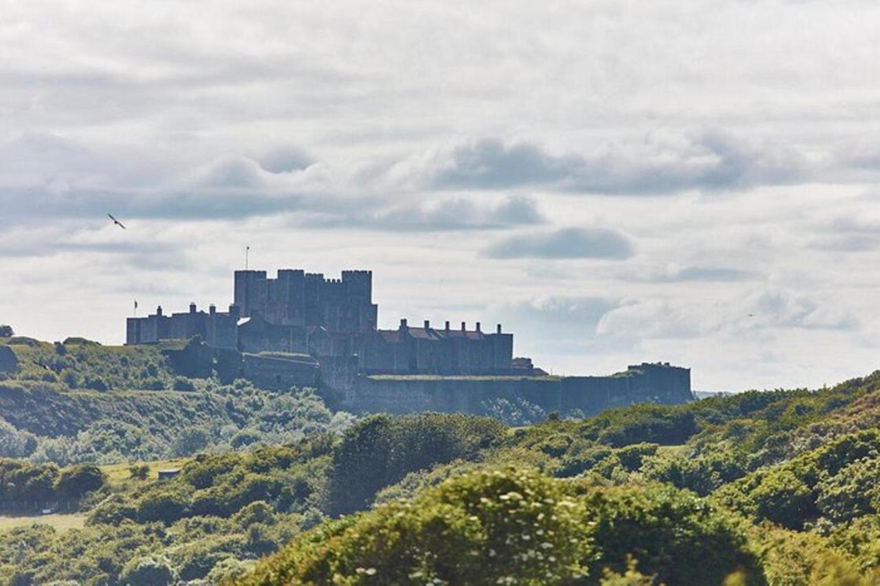 2 Bed St Margaret's At Cliffe South Coast Chalé *