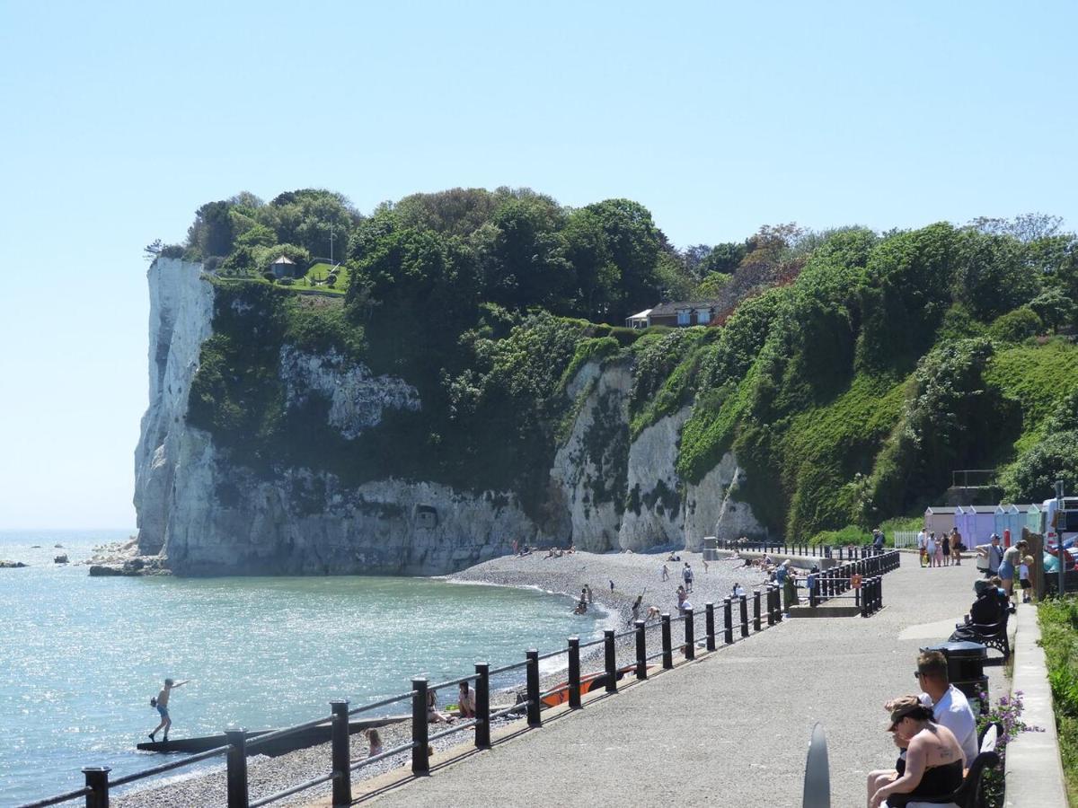 2 Bed St Margaret's At Cliffe South Coast *
