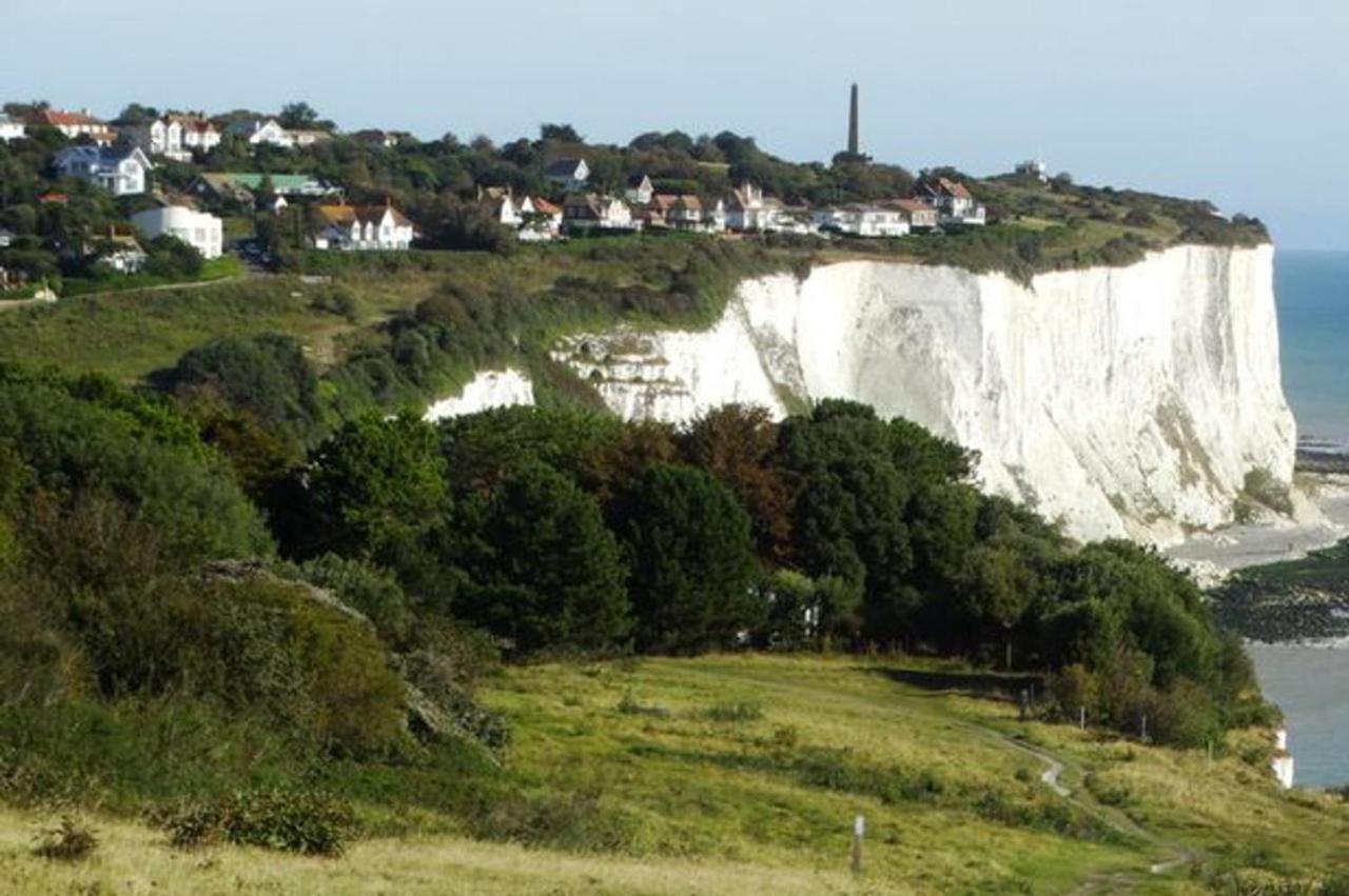 2 Bed St Margaret's At Cliffe South Coast Chalé