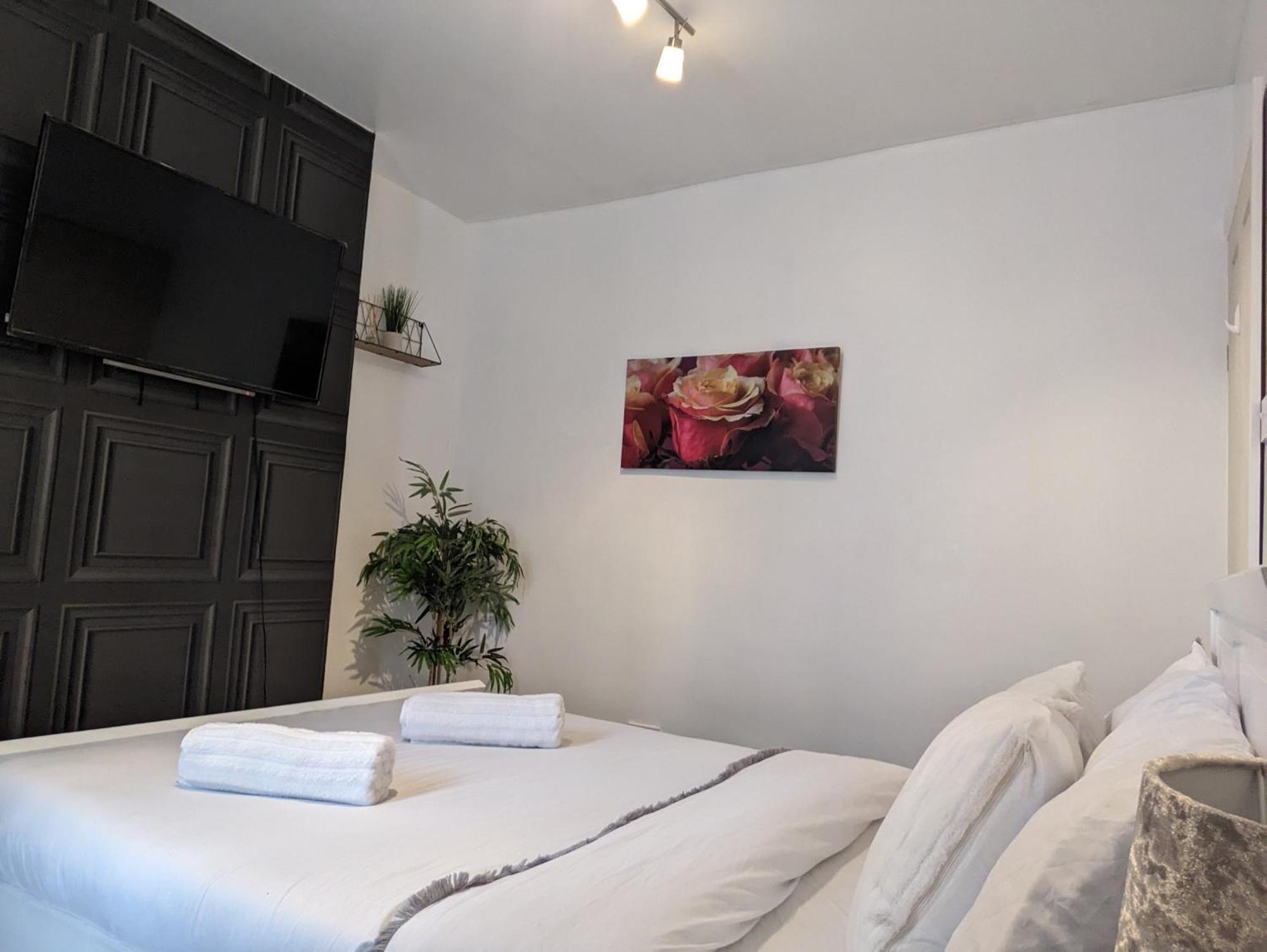 The The Best And The Cheapest Guest house