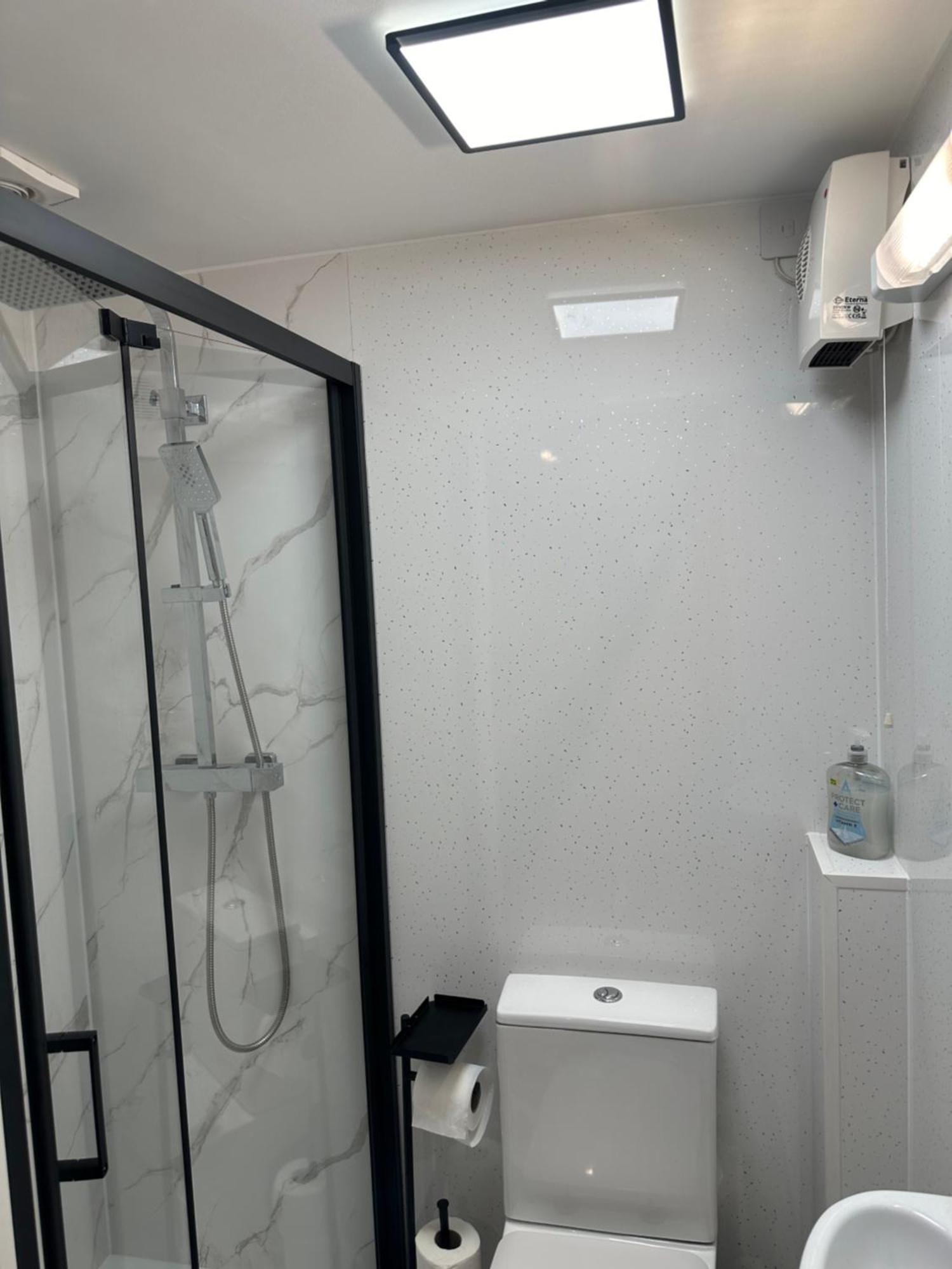 116 Maison Dieu Road B In * Dover