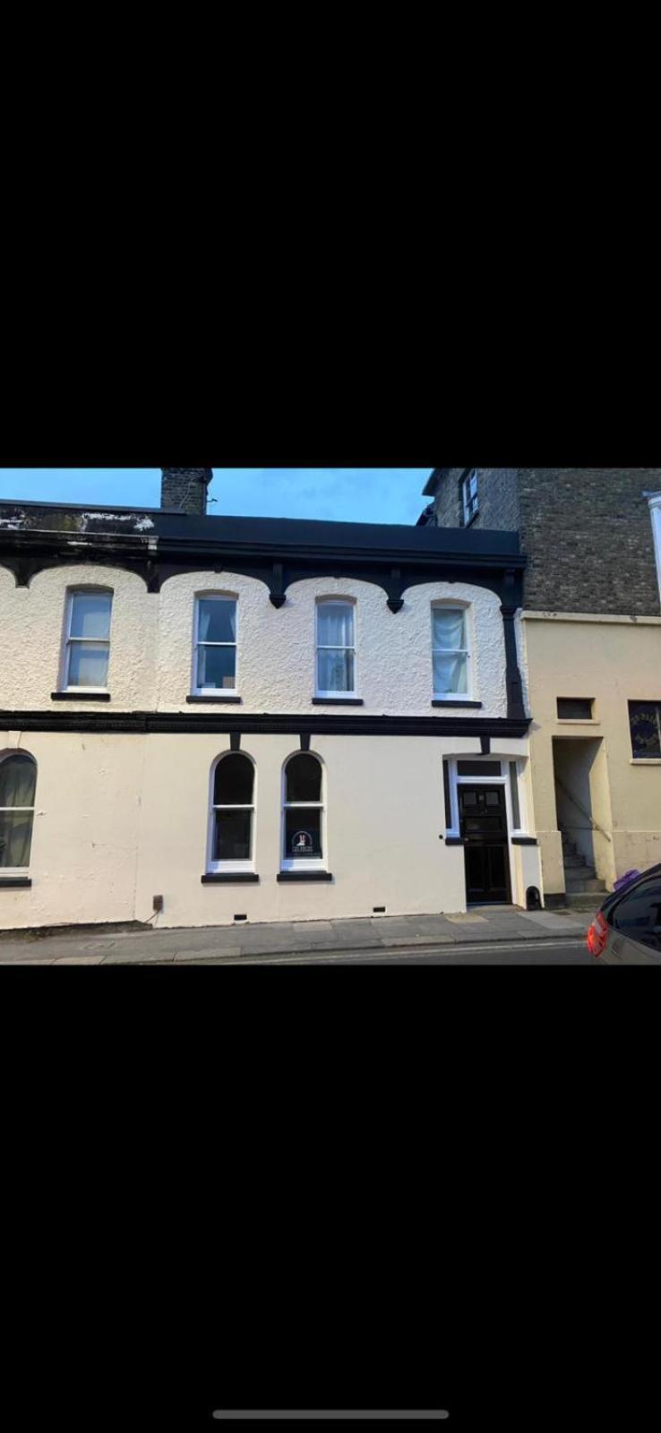 Victorian Town House In The Heart Of *