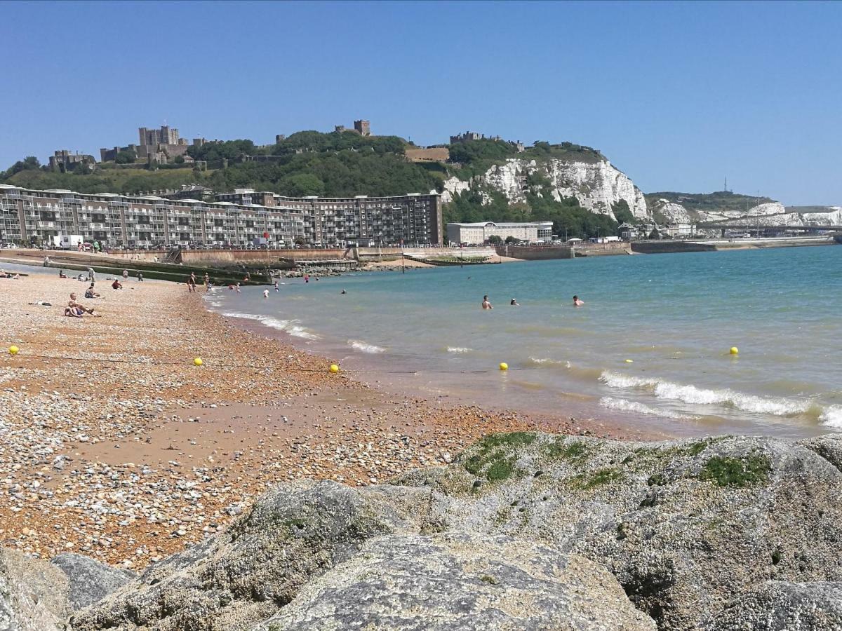 Connaught (adults Only) 2*