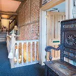 Beautifully Historic Manor House - The East Wing