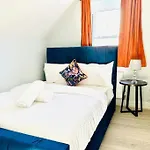 Cosy Dover Flats, Castle View
