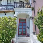Sea View Flat Opposite Port With Parking