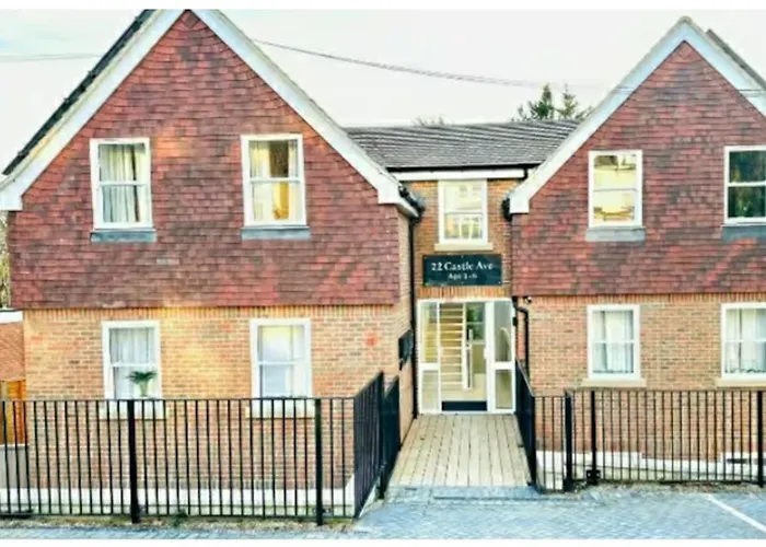 Port Of Dover Lodge 20 Sleeps