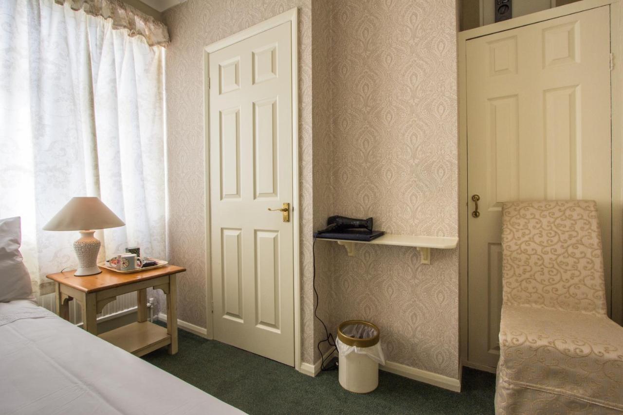 Hubert House 4* Dover