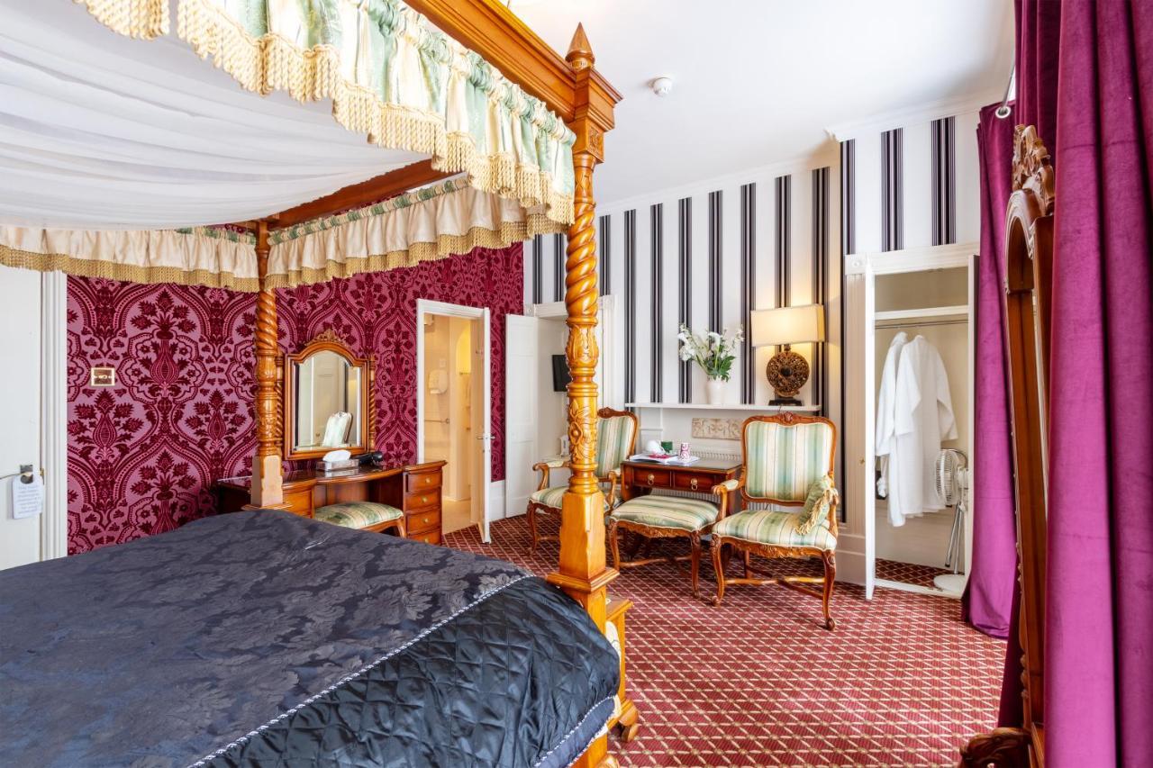 Guest house Hubert House 4*