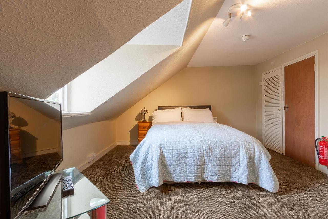 Guest house Hubert House Dover