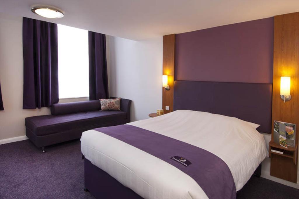 Premier East Hotel 3*
