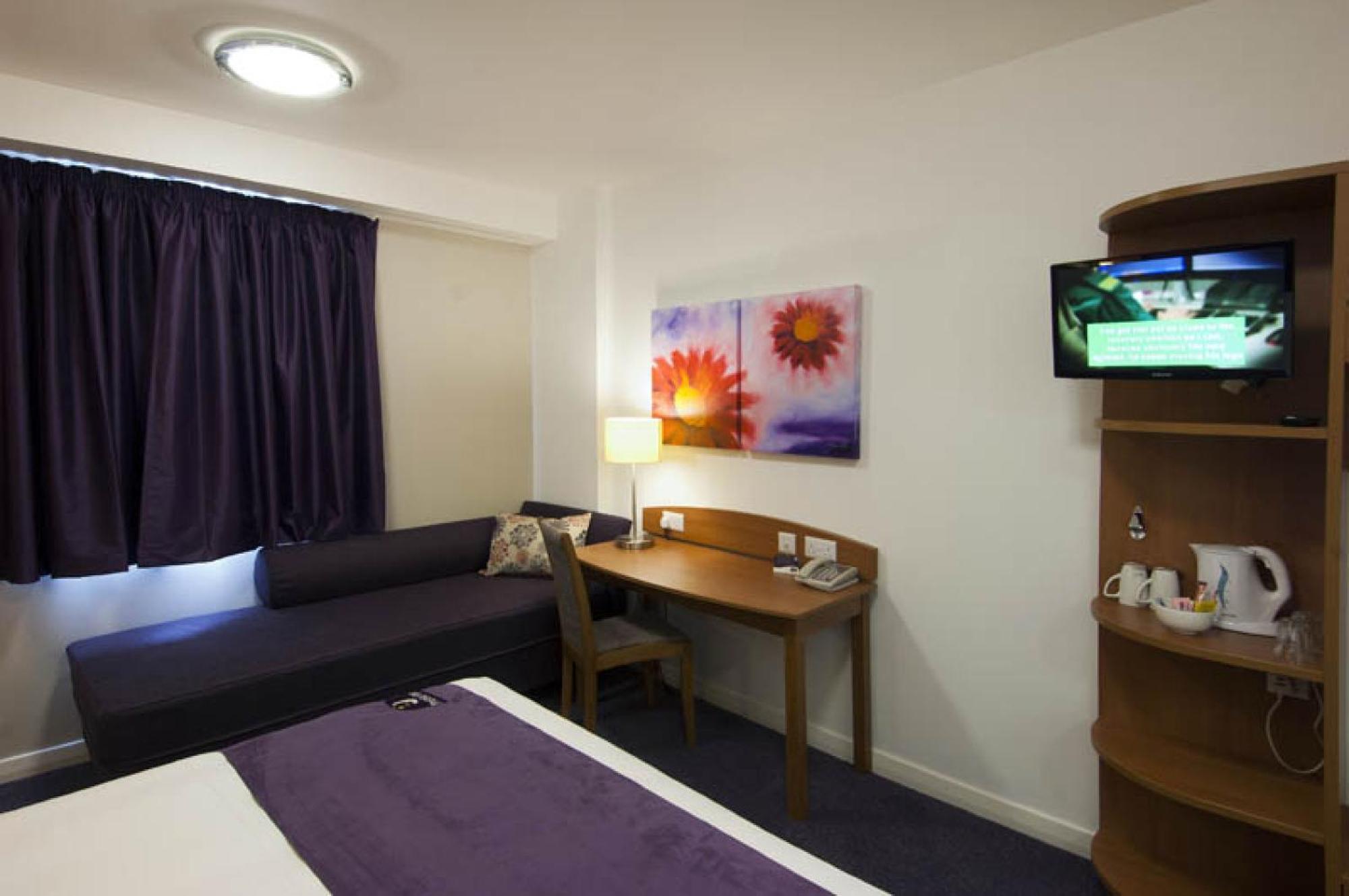 Premier East 3* Dover
