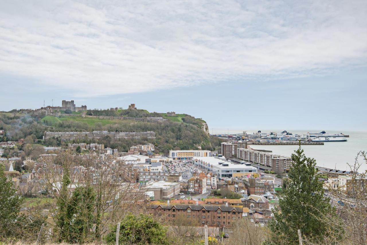 Castle View - Charming With Views Of Castle Holiday home Dover