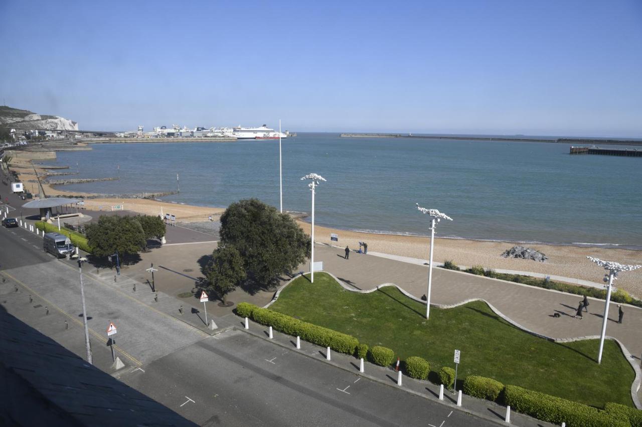 Western Premier Marina & Hotel 4*