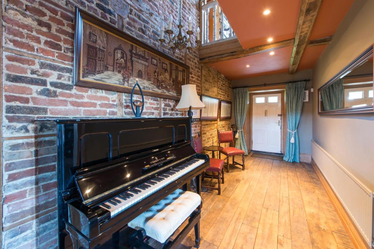 Holiday home Beautifully Historic Manor House - The East Wing *