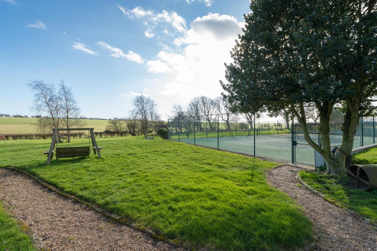Beautifully Historic Manor House - The East Wing Holiday home *