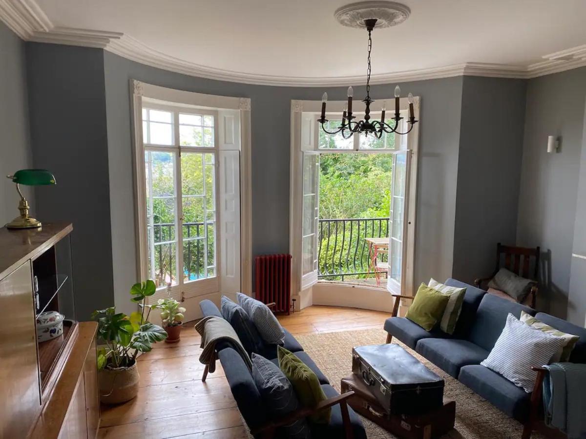 Holiday home Unique Georgian Townhouse By The Castle & *