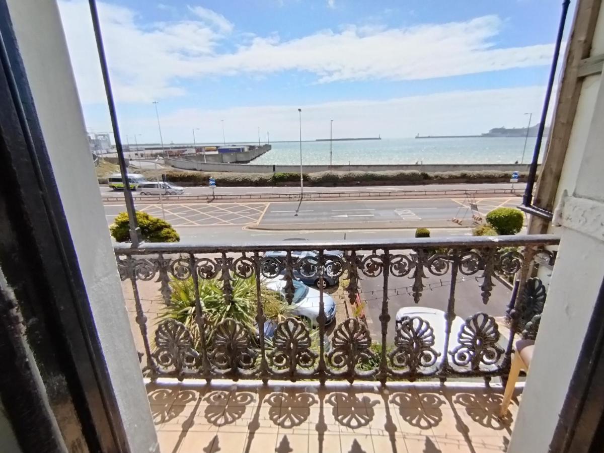 Cliff Court Apartments * Dover