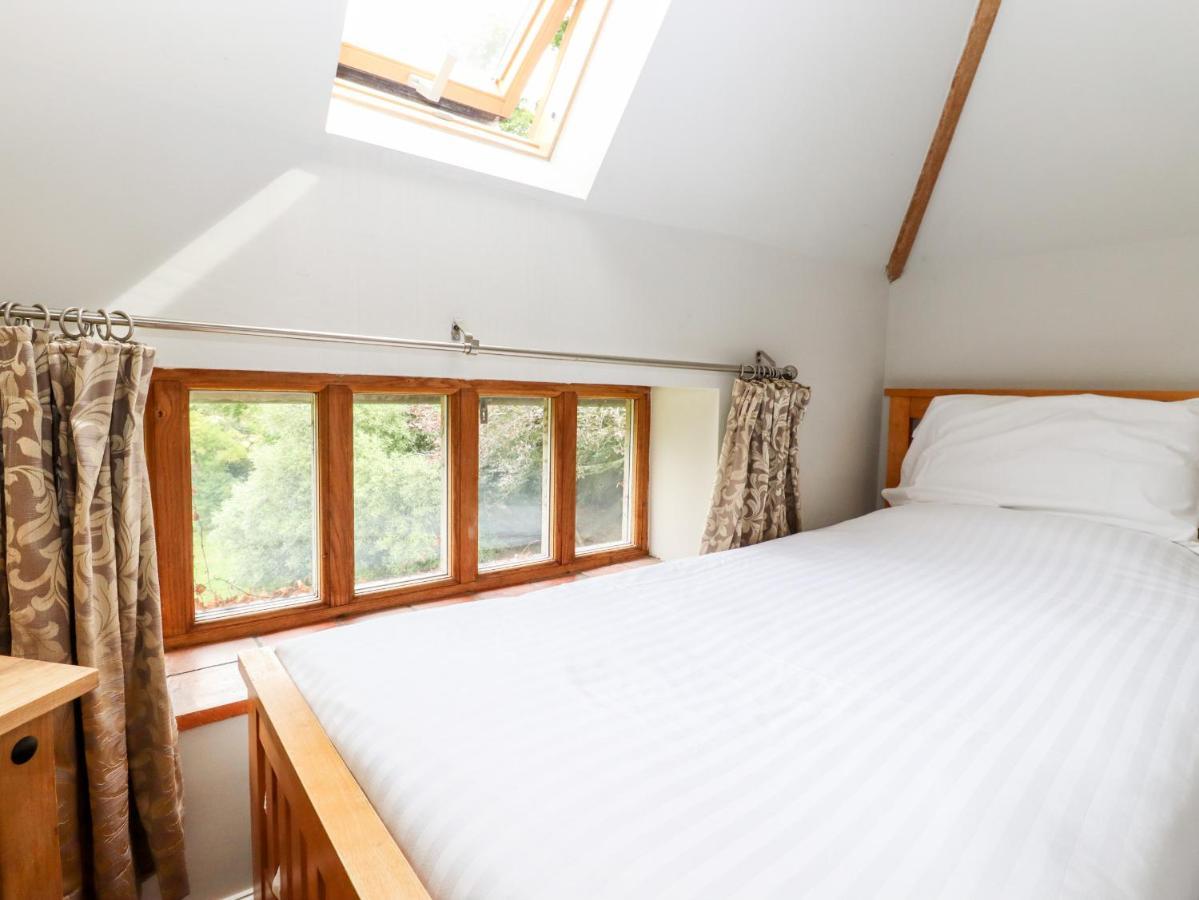 Holiday home Dovecote