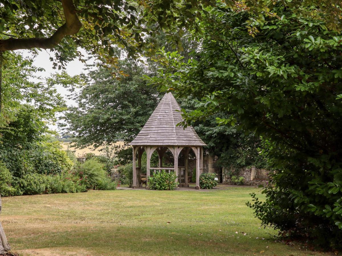 Solton Manor