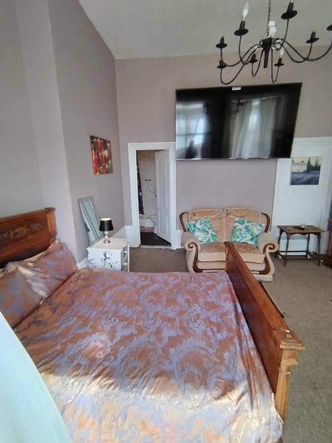 Cliff Court Apartments