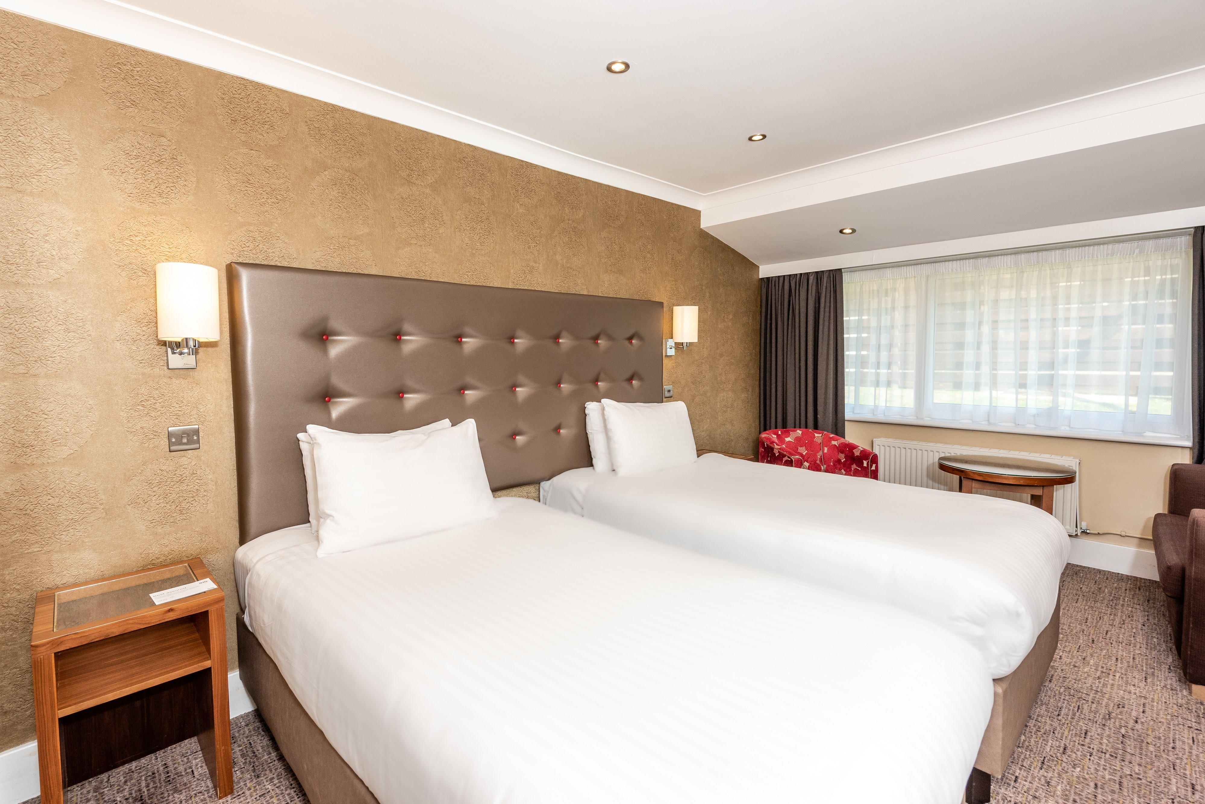 Hotel By Ihg