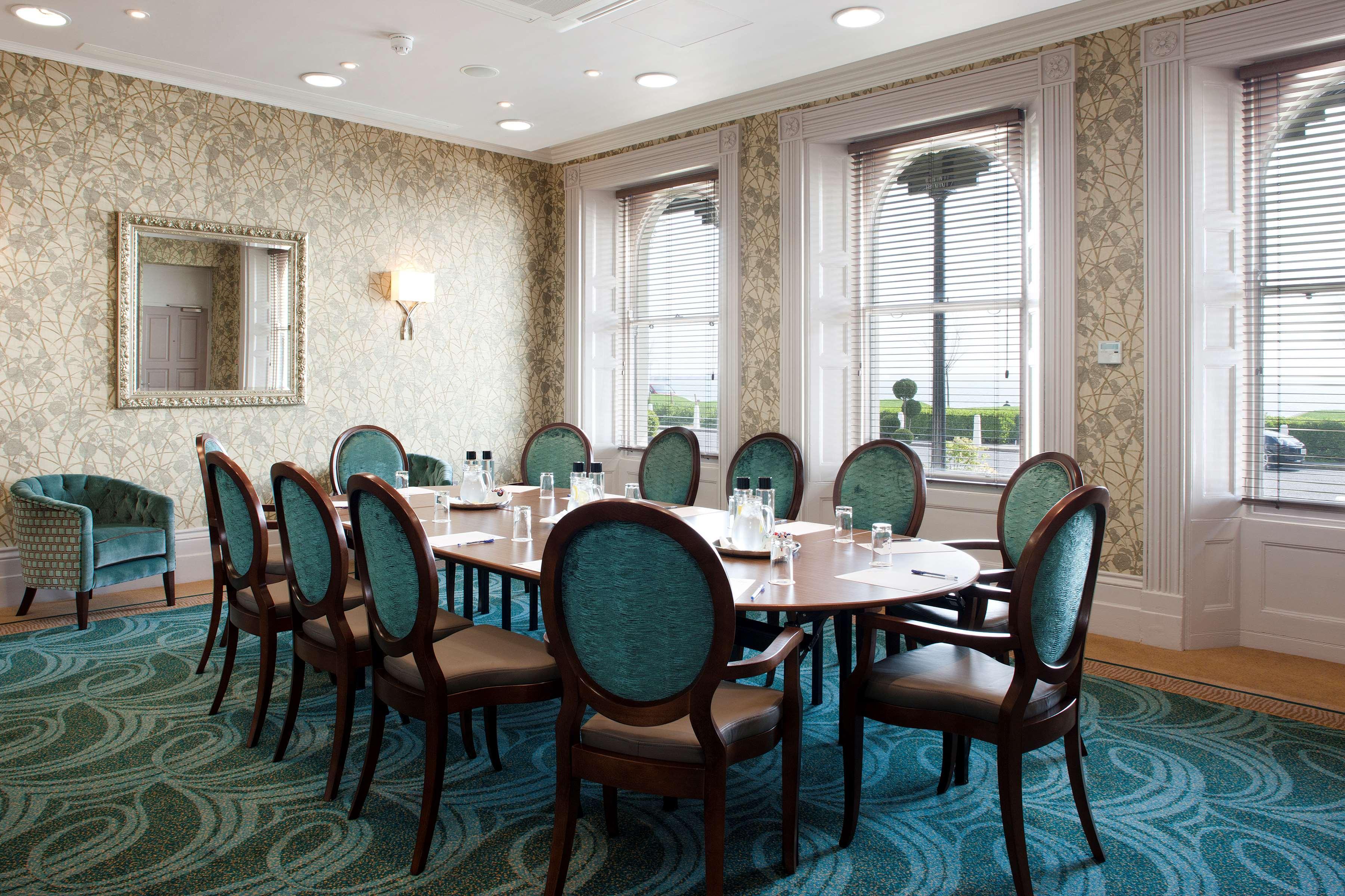 Hotel Western Premier Marina & 4*
