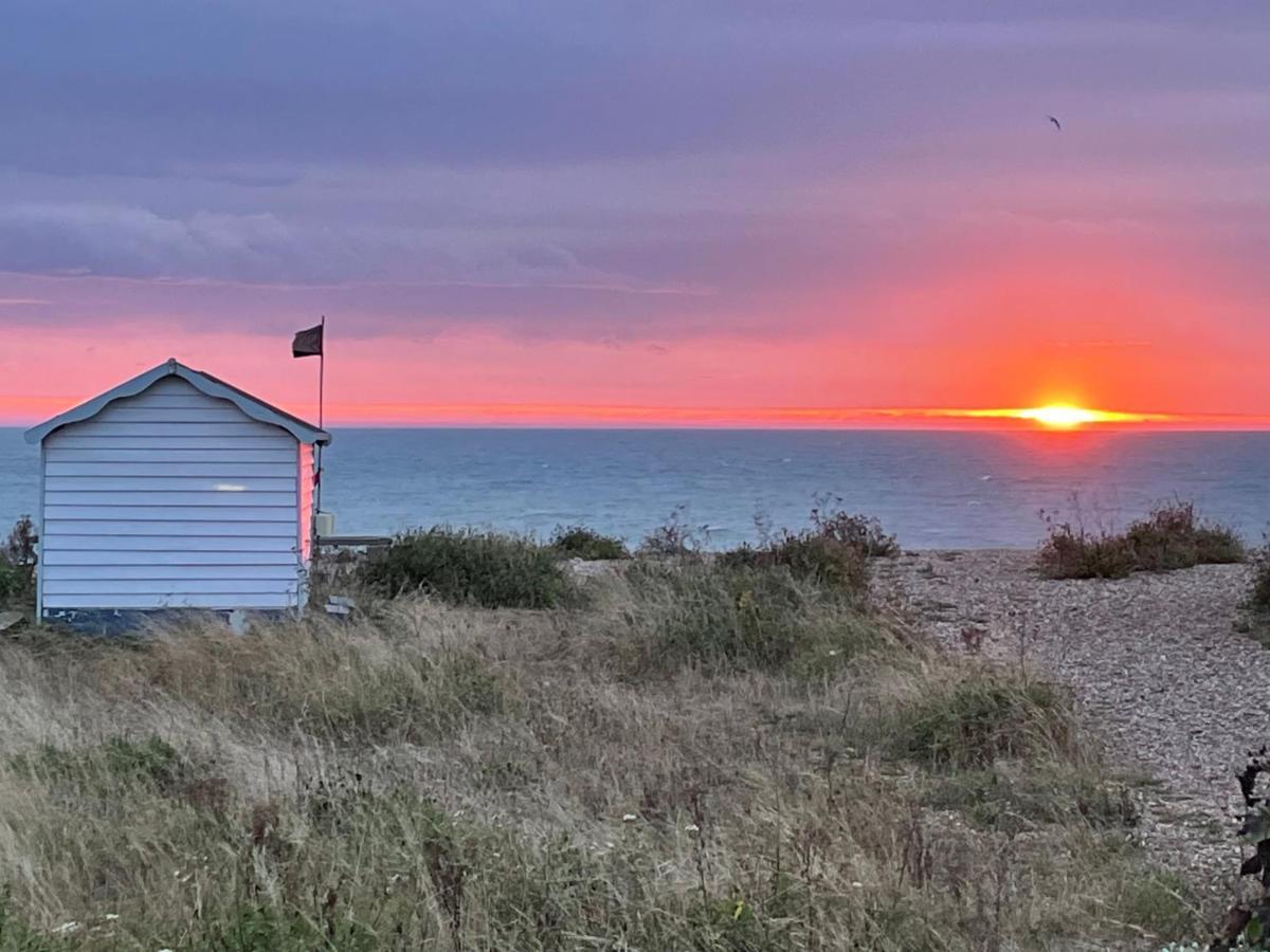 Apartment Fab Uk: Coastal Retreat With Secure Parking Dover