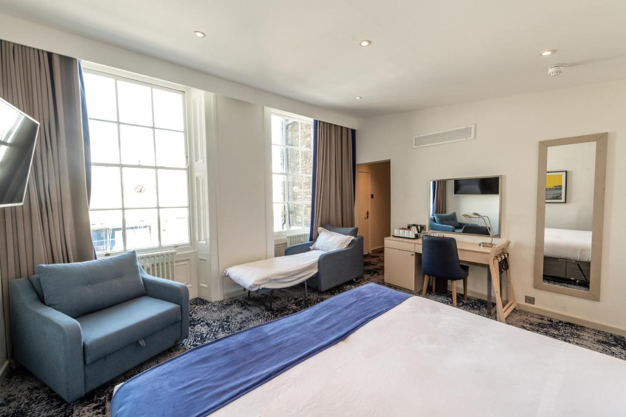 Western Premier Marina & 4*