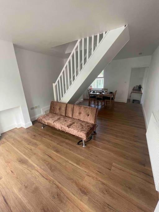 Holiday home Modern 2 Bedroom Terraced House