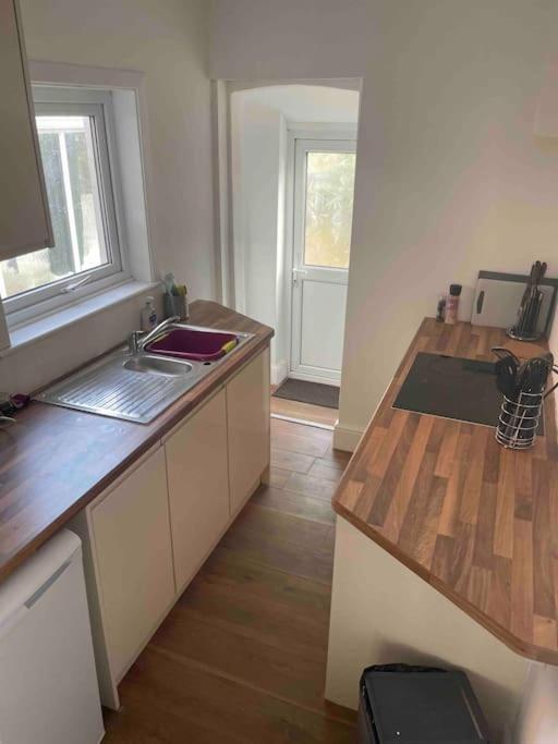 Holiday home Modern 2 Bedroom Terraced House Dover