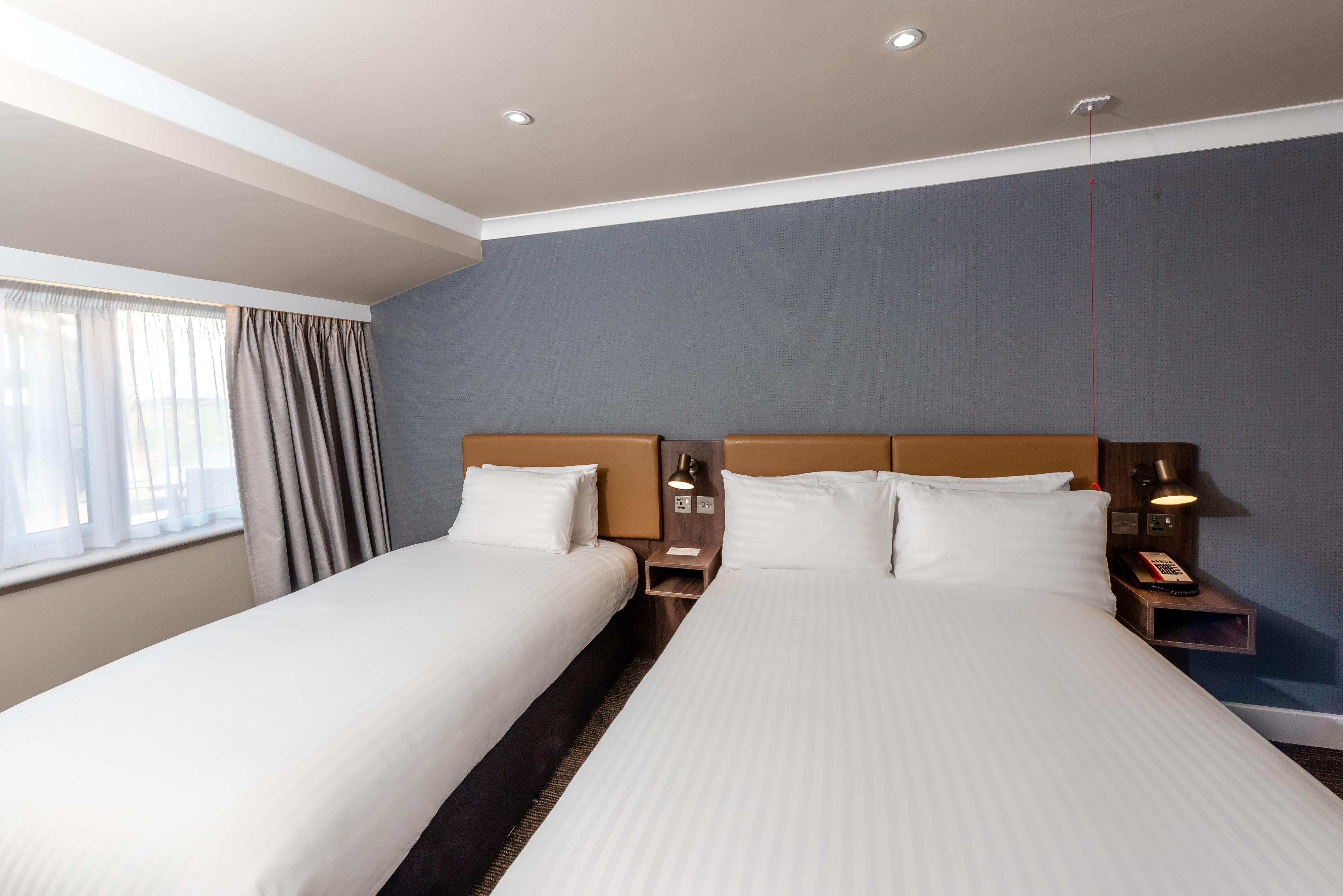 By Ihg 4*
