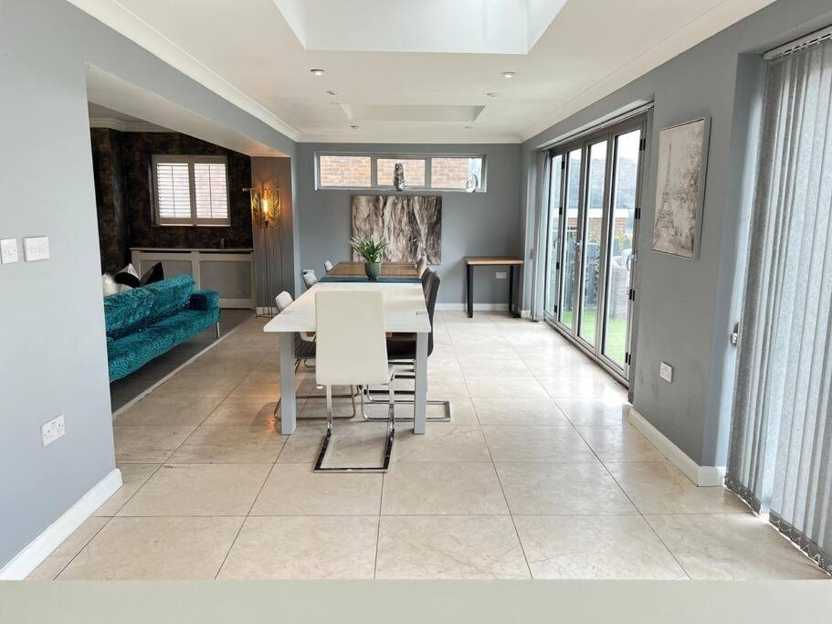 Holiday home The Coxhill Retreat - Indoor Rainforest Spa