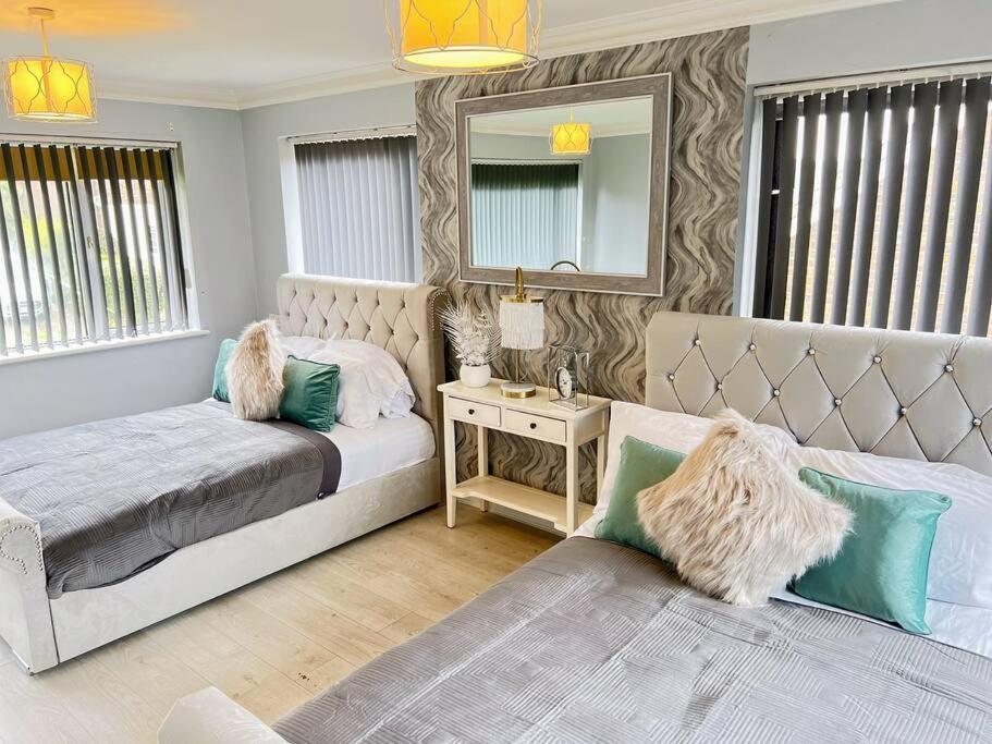 The Coxhill Retreat - Indoor Rainforest Spa Holiday home