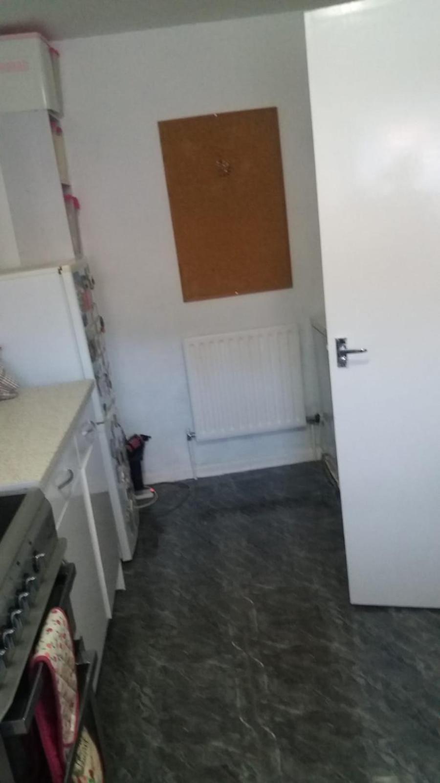 Homestay Spacious Double Located Within Walking Distance To Seaside And Town *