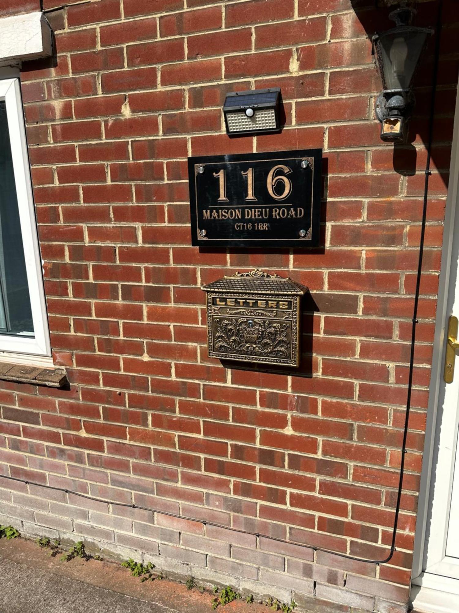 116 Maison Dieu Road D In *