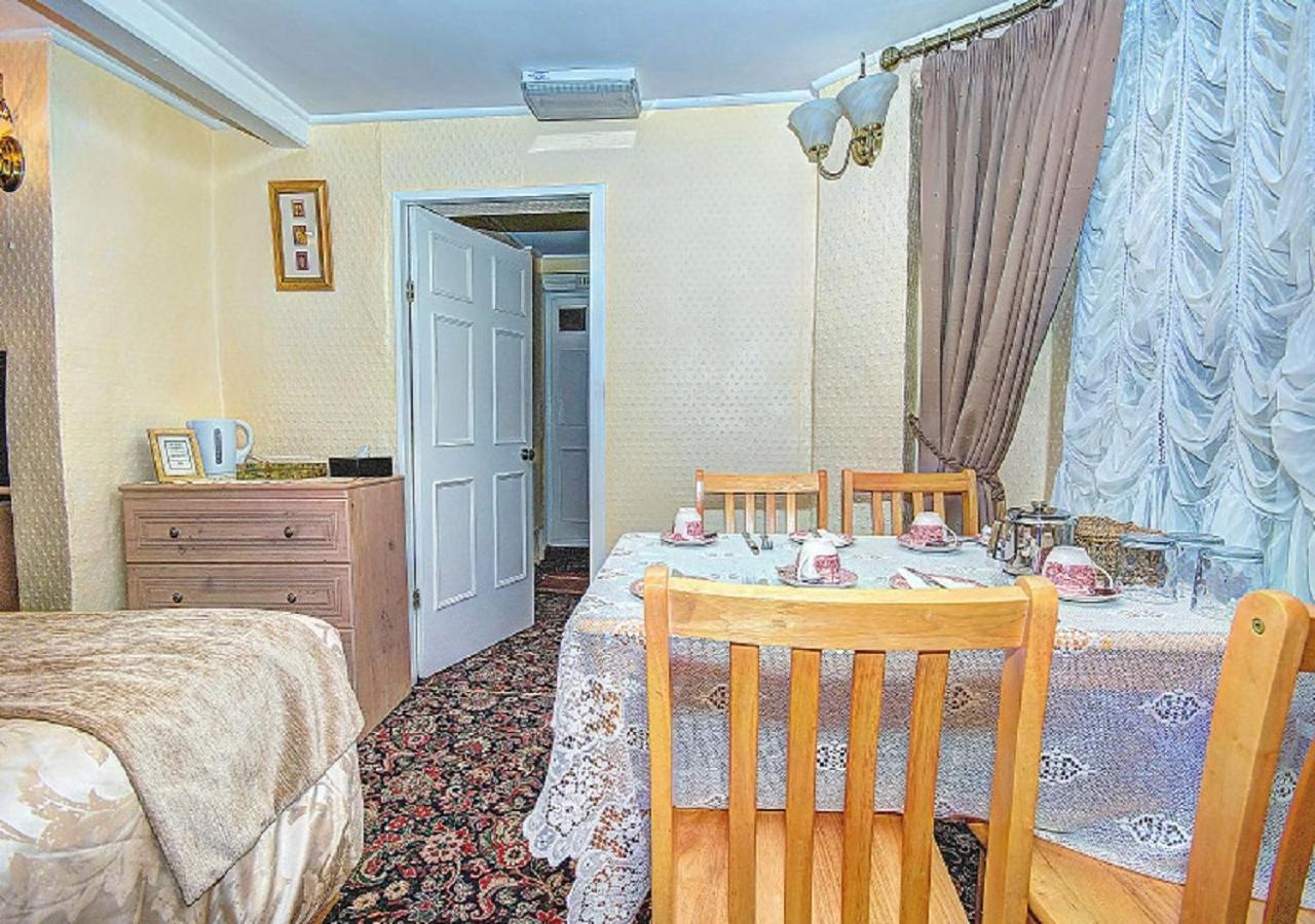 Number One Guest house *