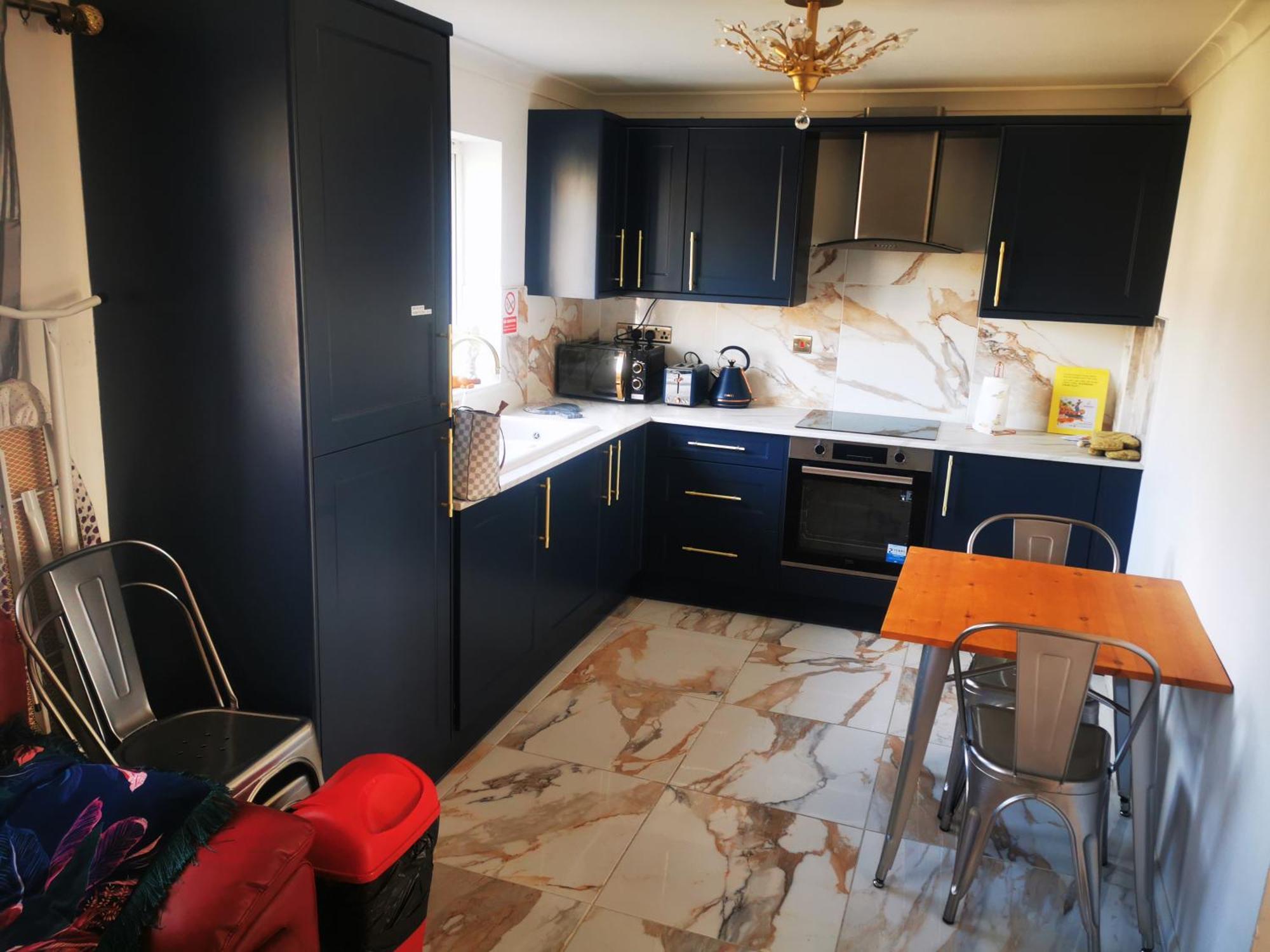 Apartment Modern 2 Bedroom Flat By Port, Castle& Sea! *
