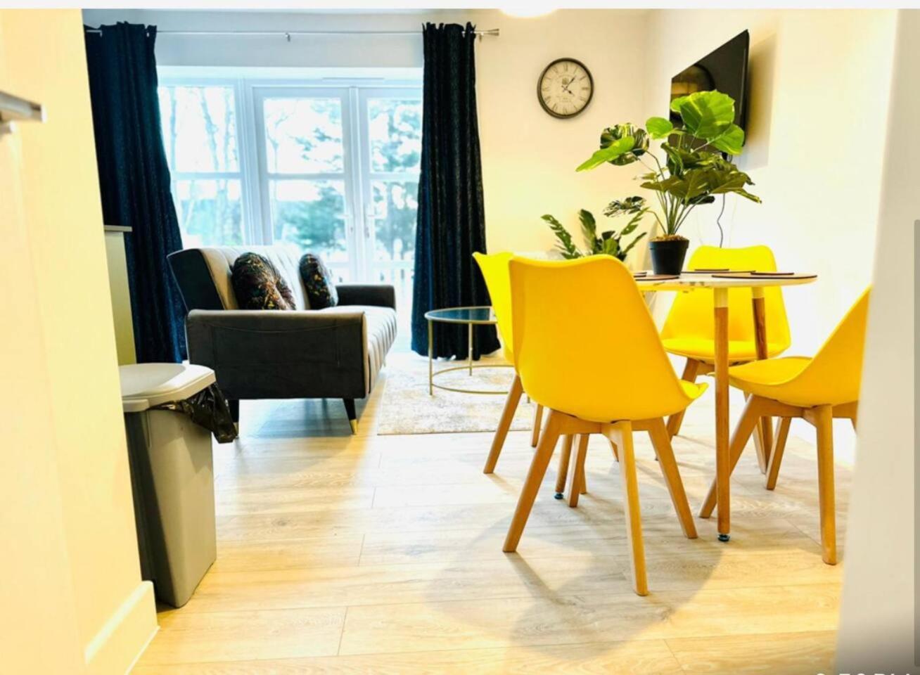 Castle Luxury Apartment-allocated Parking * Dover